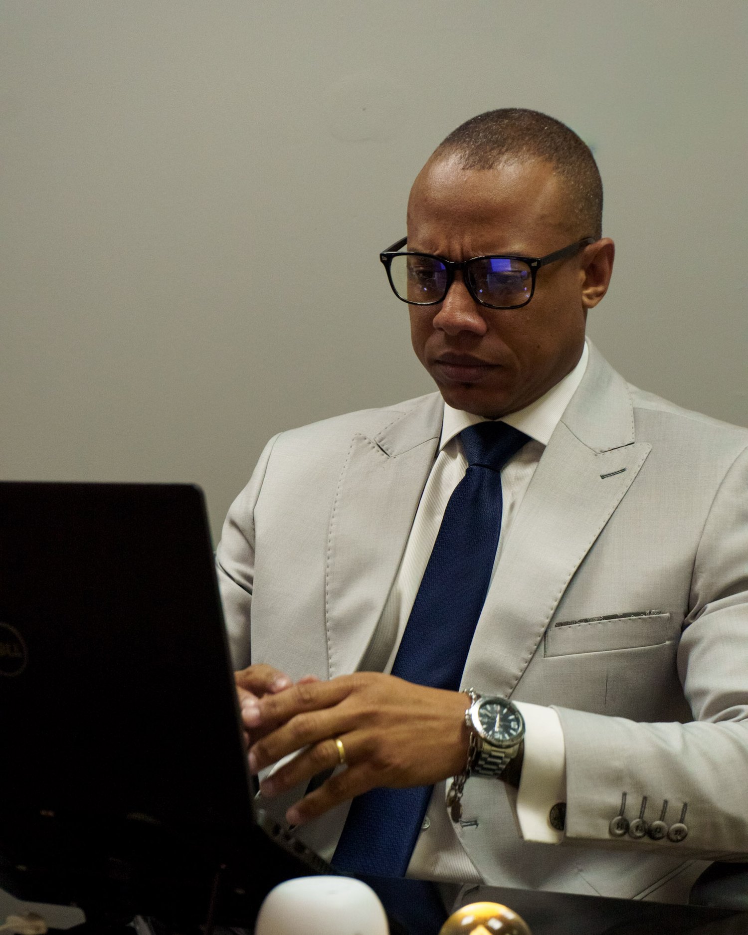 Jonathan Sousa analisando um caso